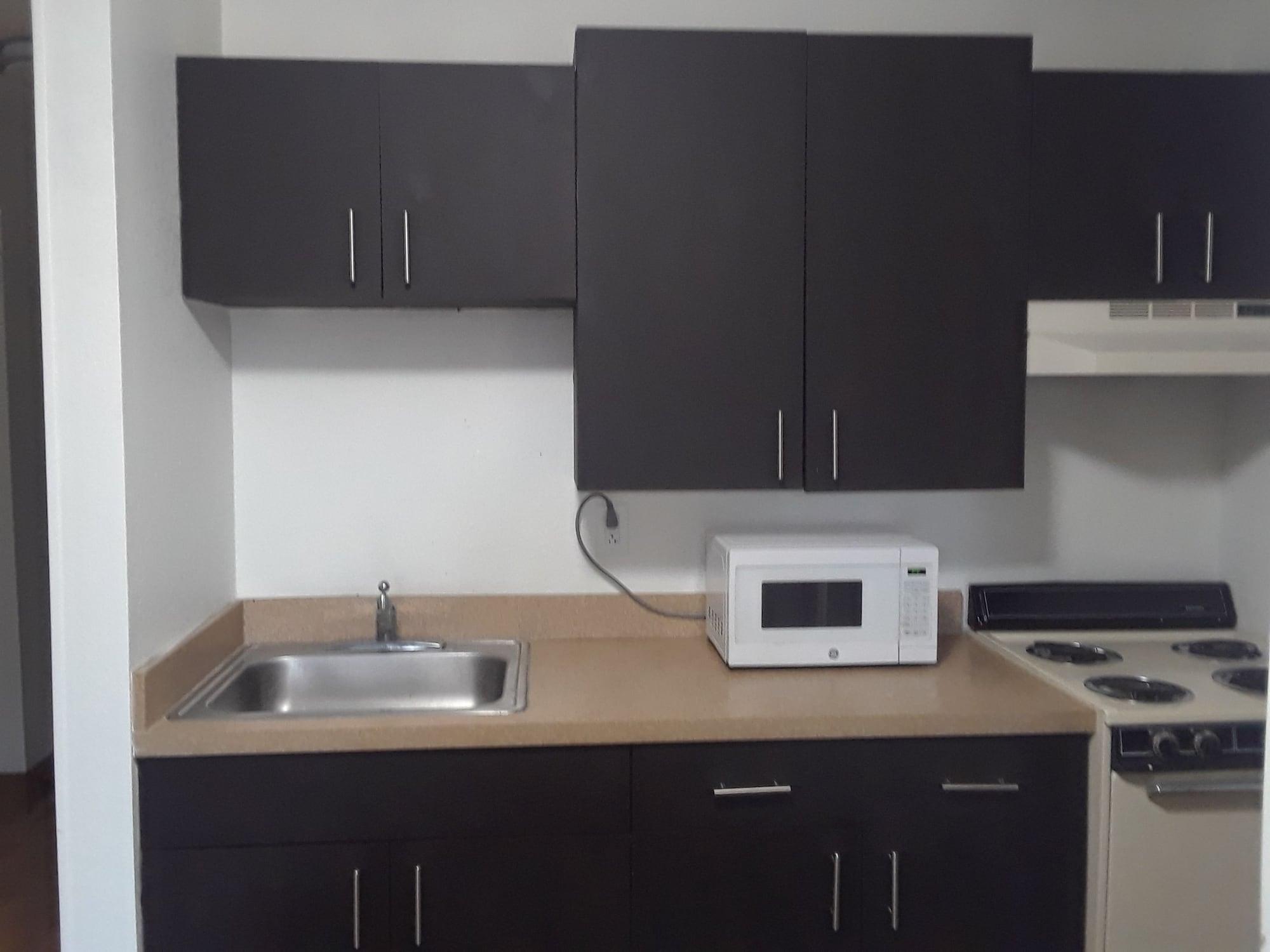 Welcome Suites Hazelwood Extended Stay Hotel Extérieur photo