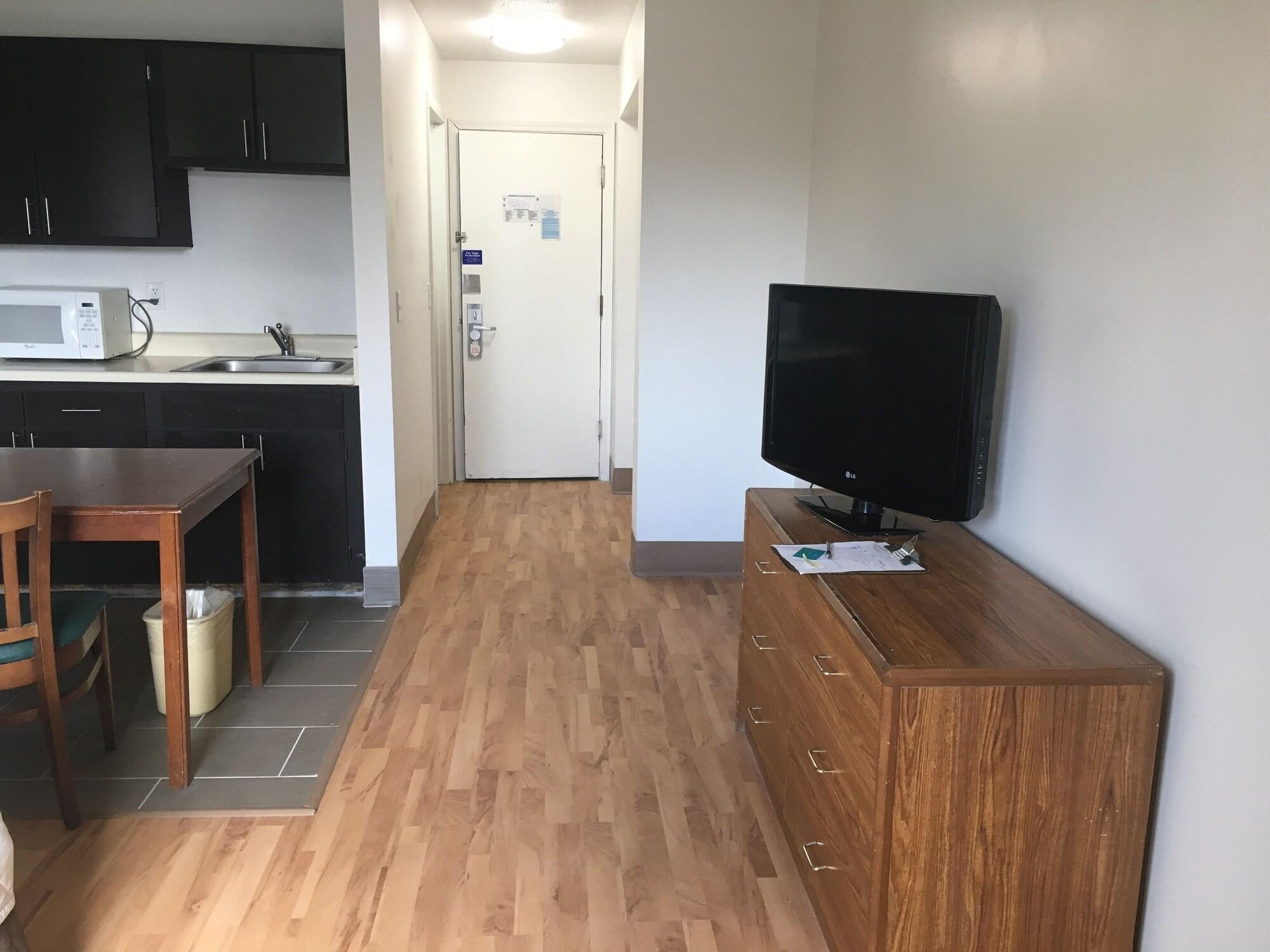 Welcome Suites Hazelwood Extended Stay Hotel Extérieur photo