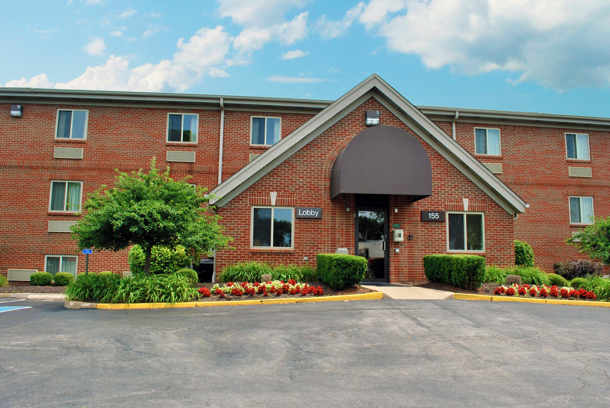 Welcome Suites Hazelwood Extended Stay Hotel Extérieur photo